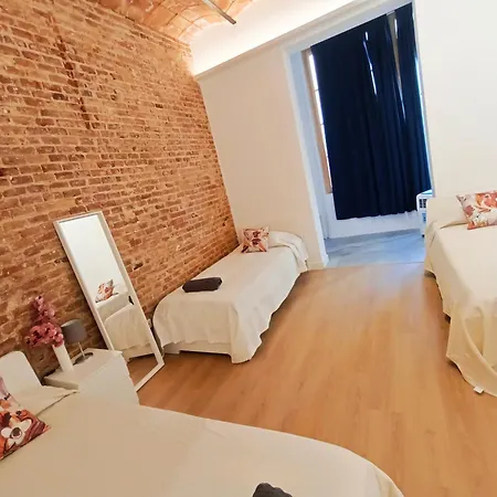 By Universitat Private Hostel