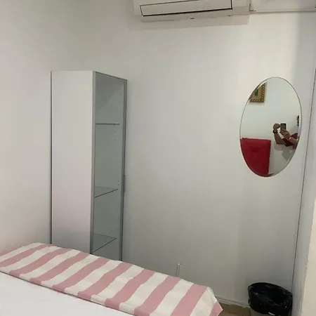 Hostel Granvia 628 *