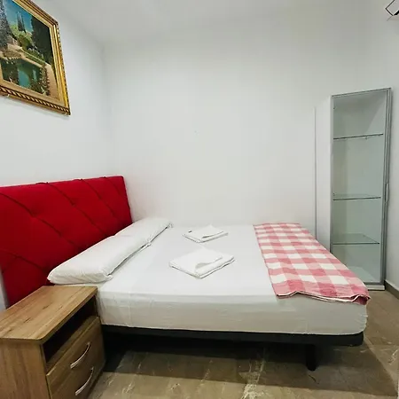 بيت شباب Granvia 628 برشلونة