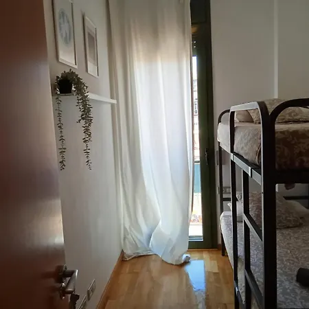 Hostel Private Near Las Ramblas Barcelona