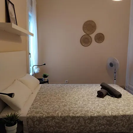 Eixample Bruc Private Hostel