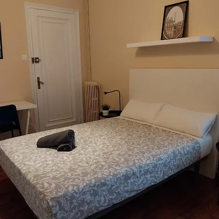 Eixample Bruc Private Hostel