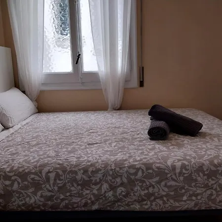 Eixample Bruc Private Hostel Barcelona