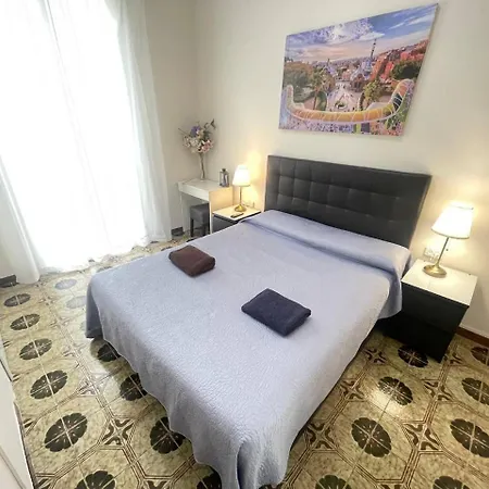 Bed & Breakfast Apartamiento Diputacion 3*
