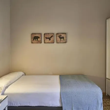 Bebarceloner Sants Apartments- 3 Bedroom
