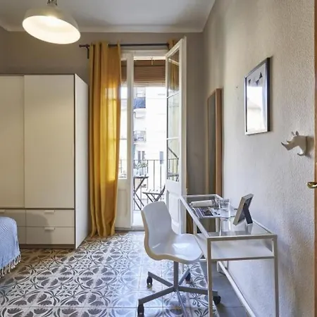 Bebarceloner Sants Apartments- 3 Bedroom * Barcelona
