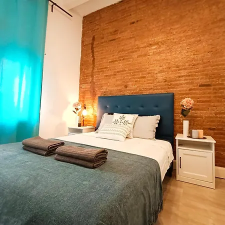 Hostel Centric In Barcelona