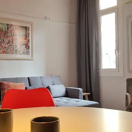 Sant Antoni 4 - Downtown Barcelona. Modern Apartment *