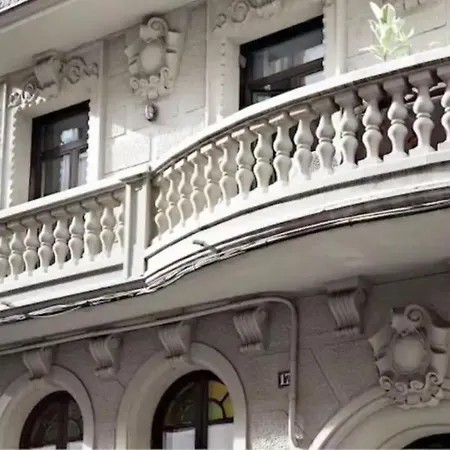 Apartment Stylish In Placa Espanya Barcelona