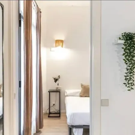 Stylish In Placa Espanya Apartment Barcelona