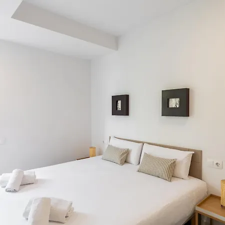 Deco Barcelona-sants * ברצלונה