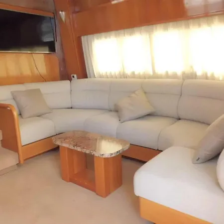 Hotel en barco Luxury Boat Sant Adrià de Besòs