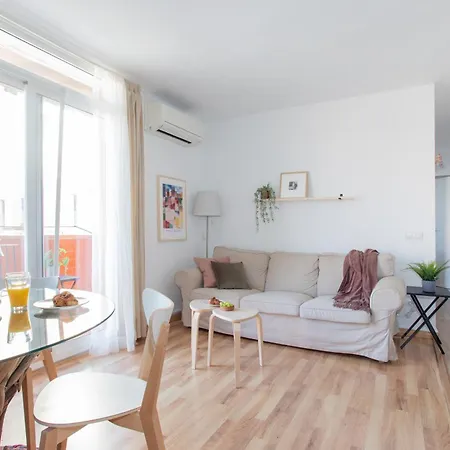Sunshine & Beach Urban Two-bedroom Barcelona