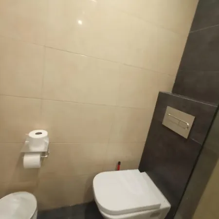 Private On Tamarit Street Hostel *