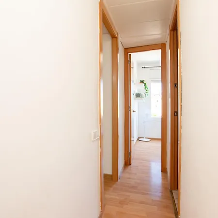 Apartment Spacious Sagrada Familia *