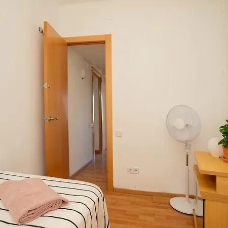 Spacious Sagrada Familia Apartment