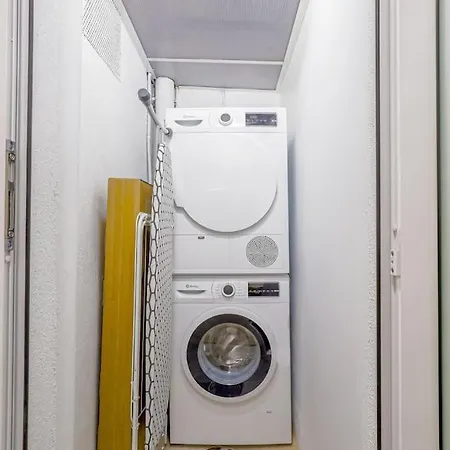 Apartment Alcam Books B *