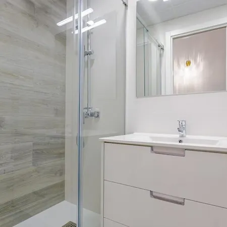 Alcam Books B Apartment *