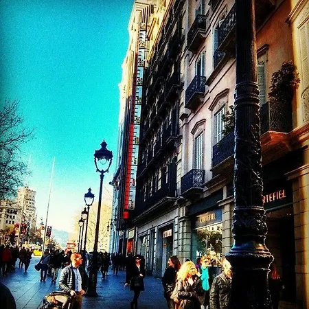 Maison d'hôtes Grupos Hasta 8 En Plena Rambla De Cataluna Barcelone