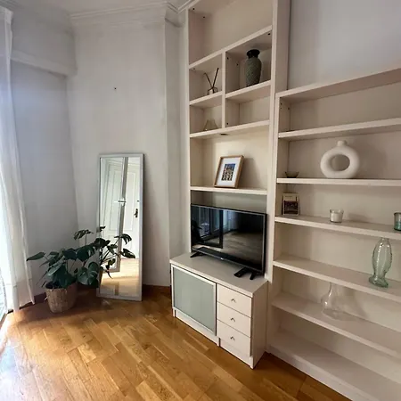 In Spacious In City Center