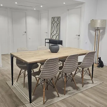 Pg Manuel Girona Apartment *