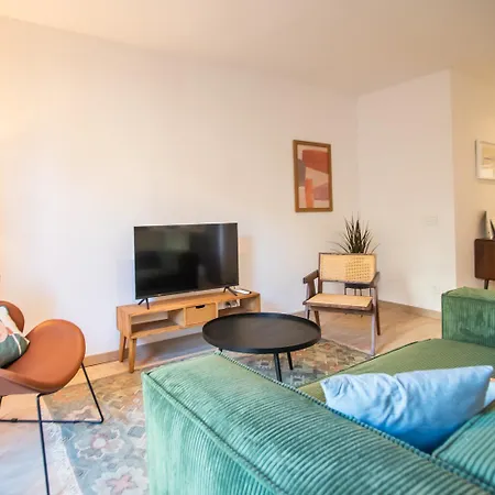 Apartment 12crc1038 - Big & Cozy 2bed In The *