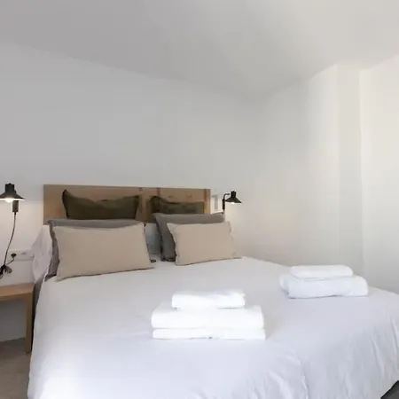 For Rent In Plaza De La Gardunya Apartamento *