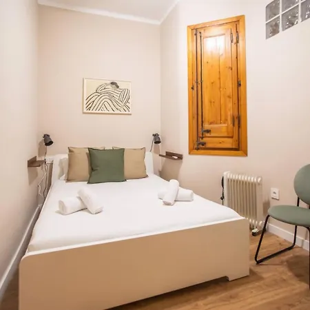 Cosy On Llanca Street Apartment Barcelona