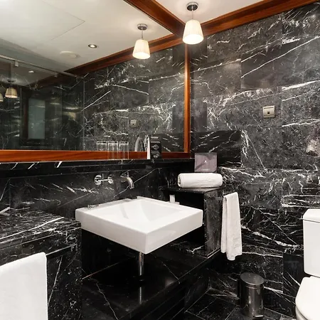 U232 Hotel