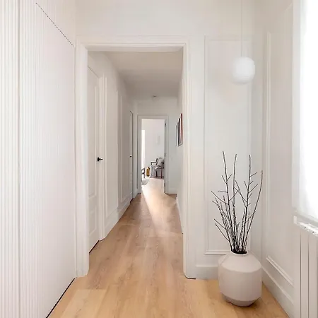 Luxury With King Beds & Ac In Heart Of Bcn * Barcelona
