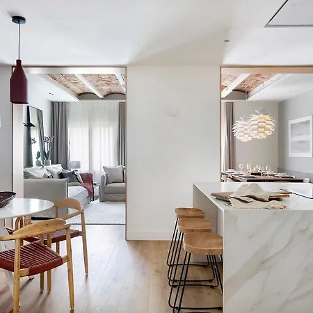 Luxury With King Beds & Ac In Heart Of Bcn