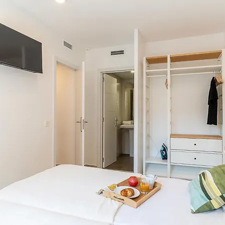 4237 - Ab Santa Coloma Iii Appartamento Barcellona