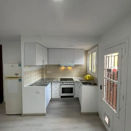 Apartment Renovado Con Patio *