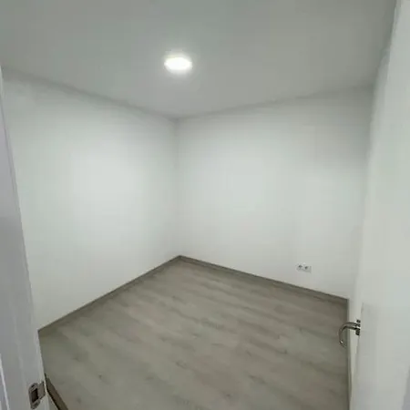 Apartment Renovado Con Patio