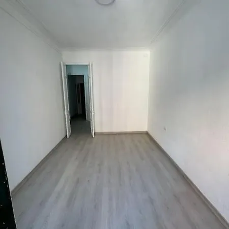 Apartment Renovado Con Patio