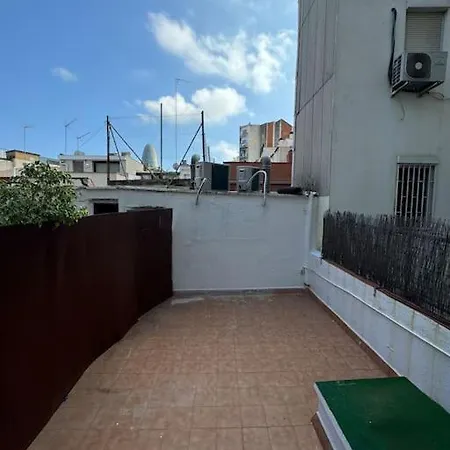Renovado Con Patio *
