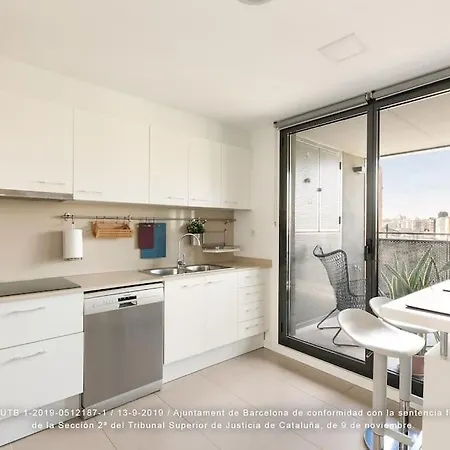 Close , Sagrada & Center Apartment *