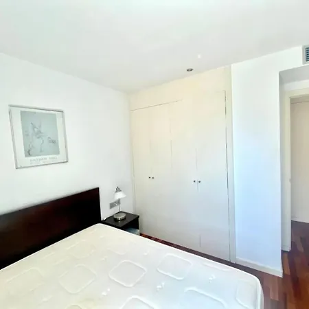 For Rent In Calle Del Doctor Aiguader Apartamento