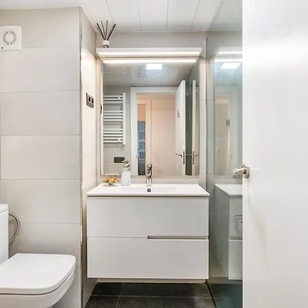 Apartment Your In Office & Gym & Parking Free *