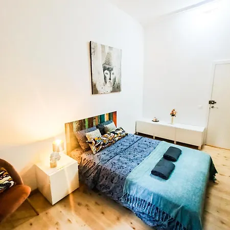 Hostel Oasis - Born *