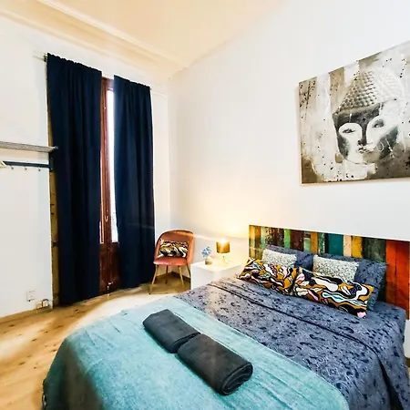 Oasis - Born Hostel Barcelona