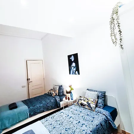 Oasis - Born Hostel *
