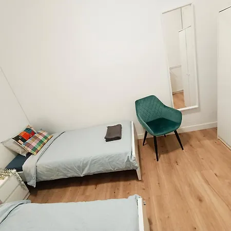 - Via Laietana Hostal Barcelona