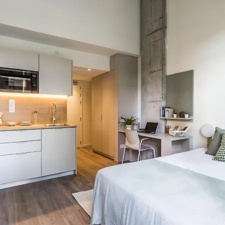 Apartamento Exclusivamente Para Estudiantes Lujosas Y Estudios Elegantes En Cristobal De Moura