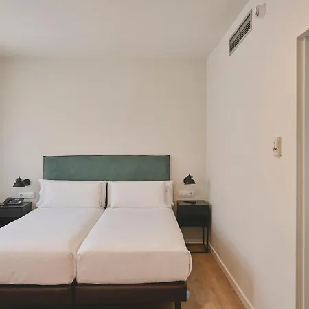 Tres Torres Atiram 3*