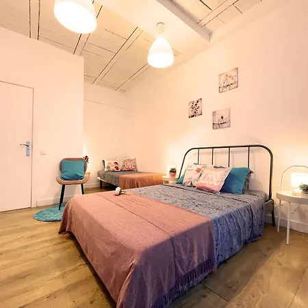Hostel - Port Vell 1 *
