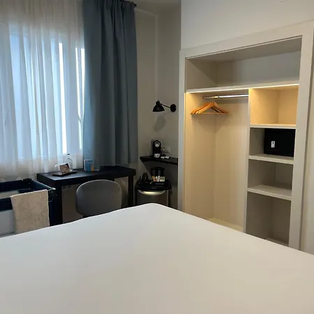 Tres Torres Atiram Hotel Barcelona