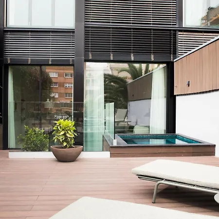 The Patio - 3 Bedroom Duplex With Private Terrace And Pool Apartment *