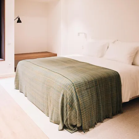 Apartment The Patio - 3 Bedroom Duplex With Private Terrace And Pool Barcelona