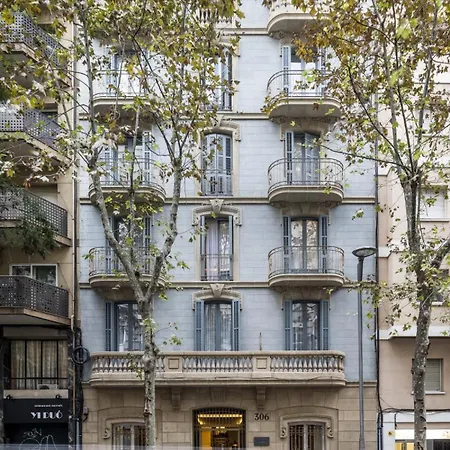 Apartment The Patio - 3 Bedroom Duplex With Private Terrace And Pool Barcelona